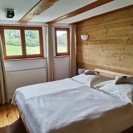 Thomas Apartment *